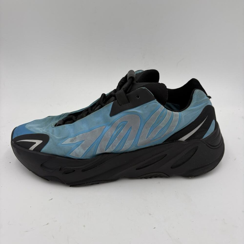 Adidas Yeezy Boost 700 Men’s Size 8.5 Cyan Reflective Athletic Retro Sneakers